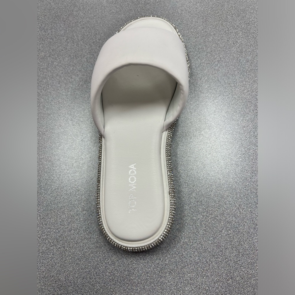 NWT Top Moda Rinestones Sandals 6.5 - Picture 6 of 10